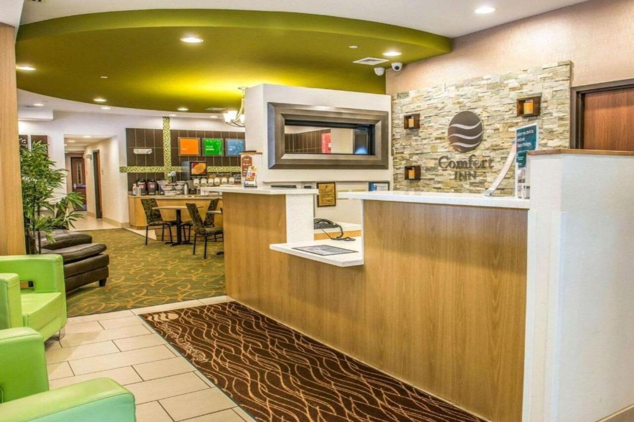 Red Roof Inn Pittsburgh - Mcknight Rd Bagian luar foto