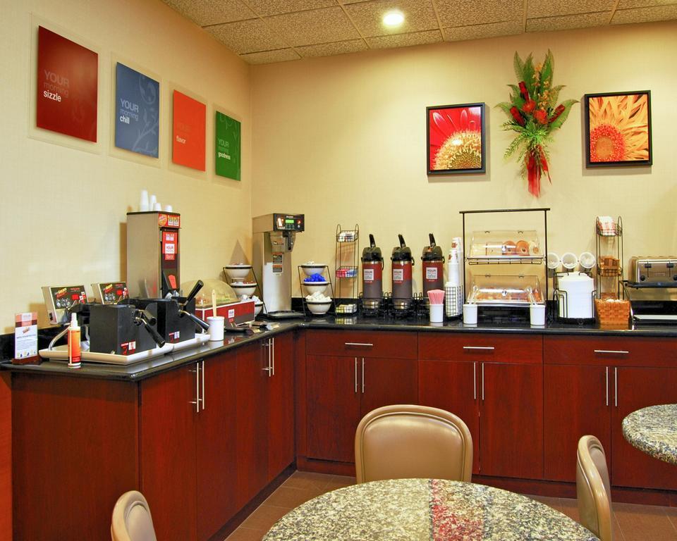 Red Roof Inn Pittsburgh - Mcknight Rd Bagian luar foto
